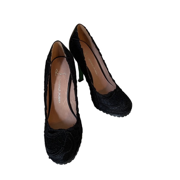 Lisa for Donald Pilner Rawna High Heels in Black Textured Fabric NWOT Size 6.5 - Picture 2 of 9